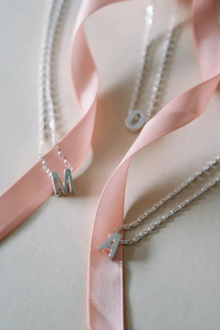 Collar Letras