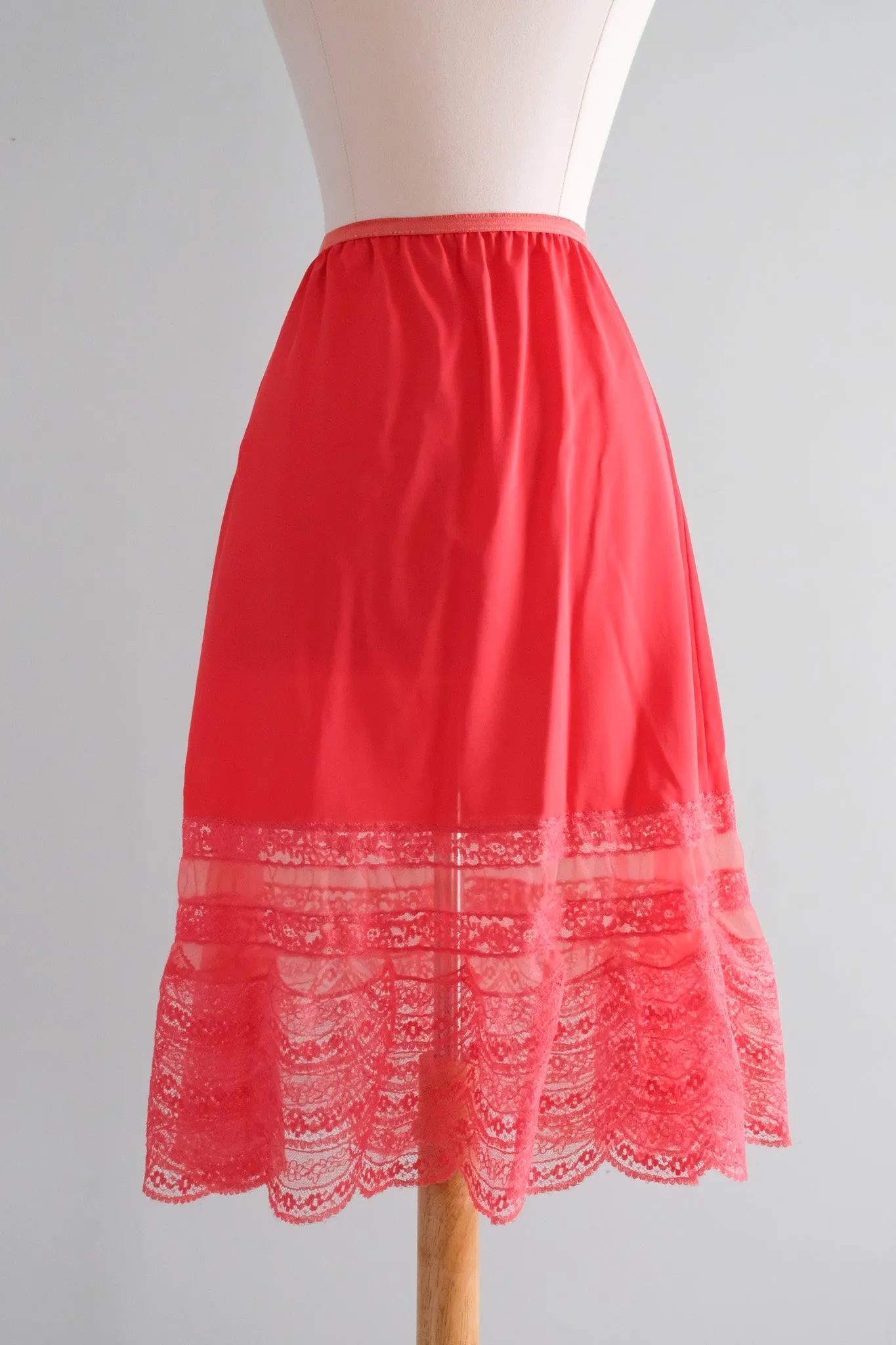 Gorgeous 1950's Scarlet Red Lace Vintage Slip Skirt / Sz M