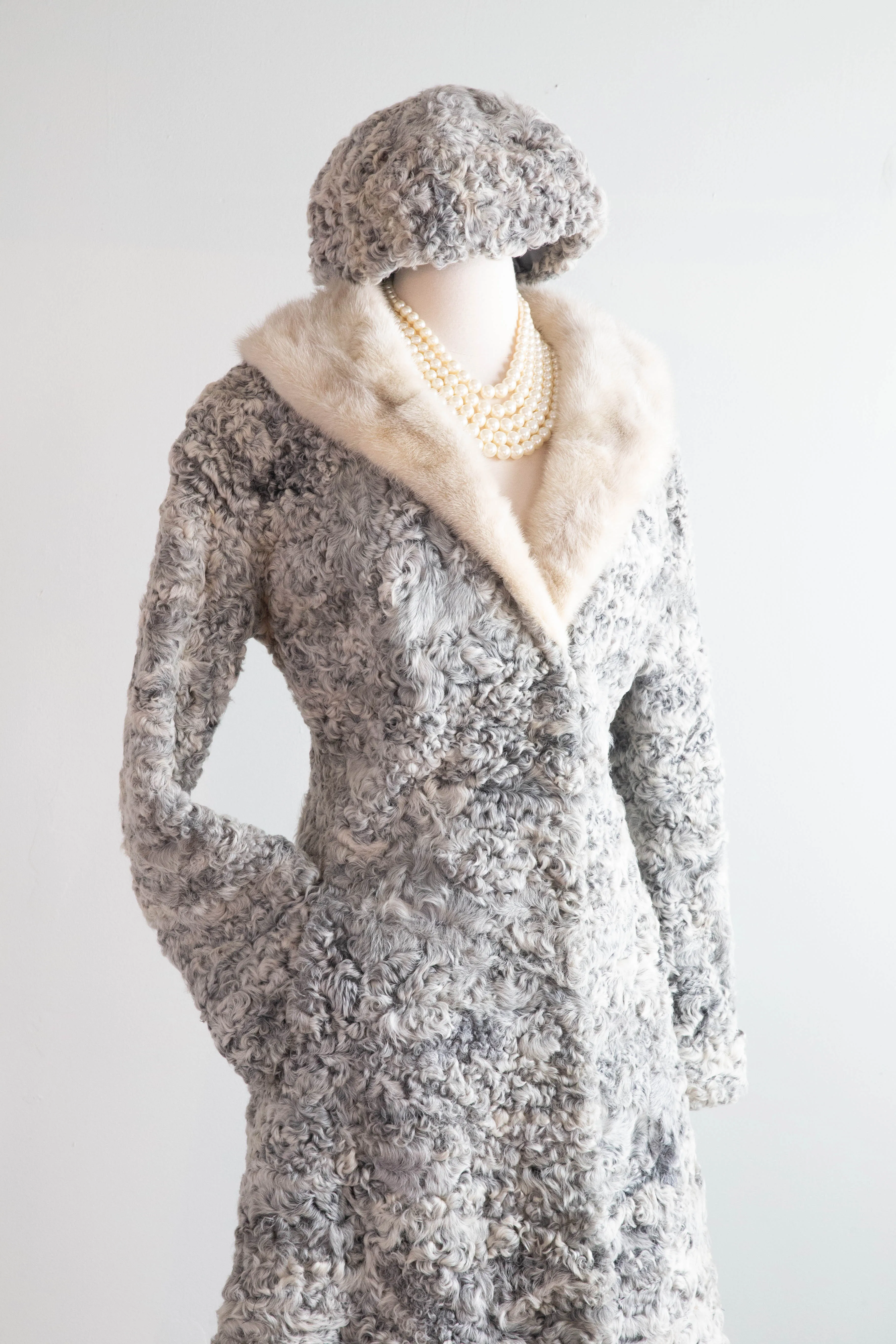 Ice Queen 1960's Silver Persian Lamb Princess Fur Coat and Matching Hat / ML
