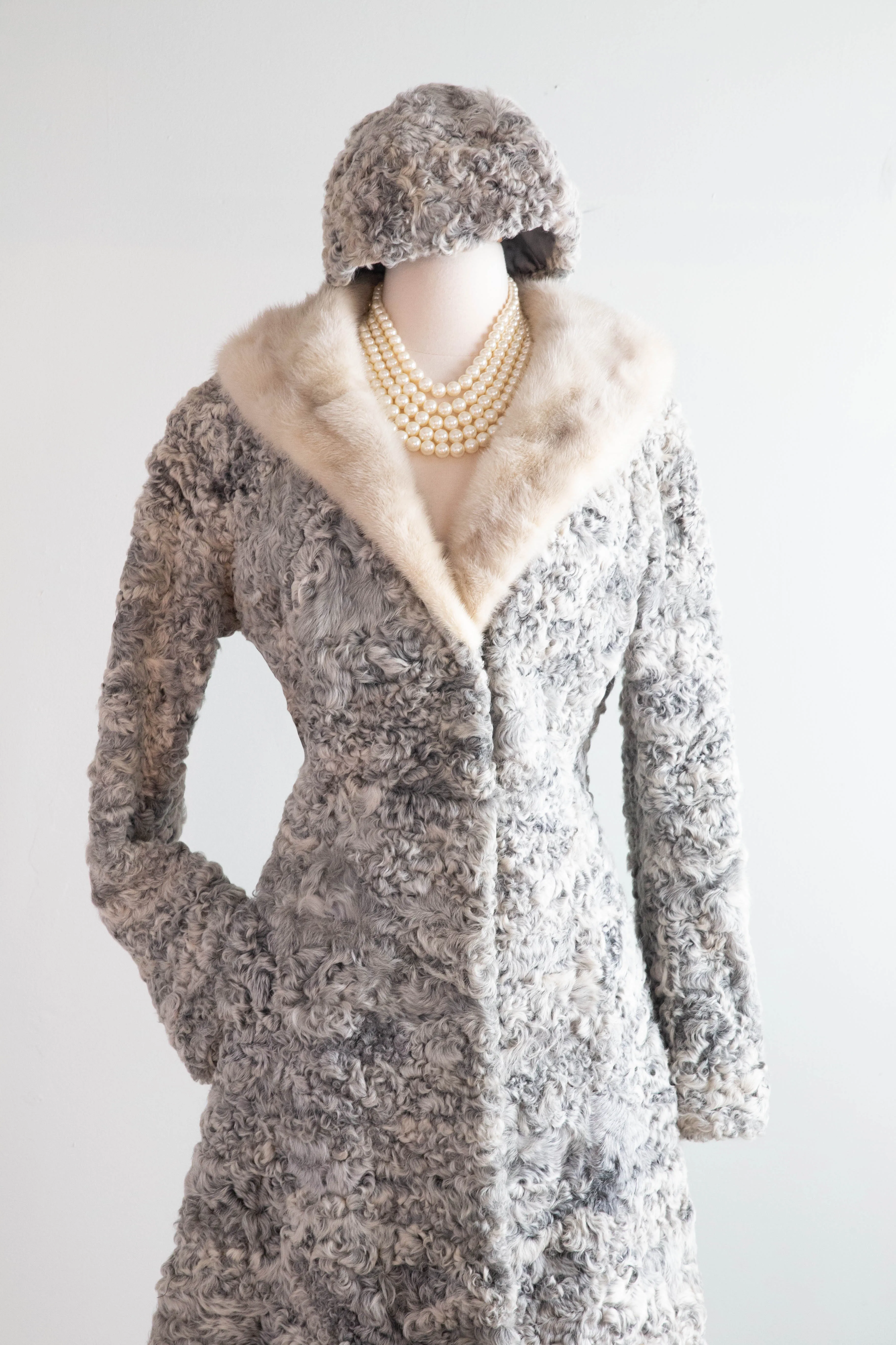 Ice Queen 1960's Silver Persian Lamb Princess Fur Coat and Matching Hat / ML
