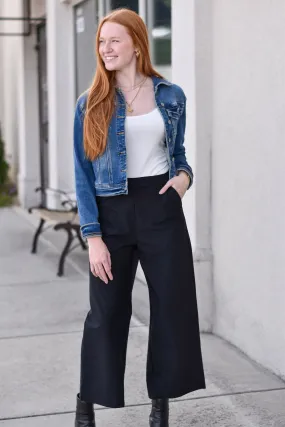 Soft Essential Wide Leg Pant