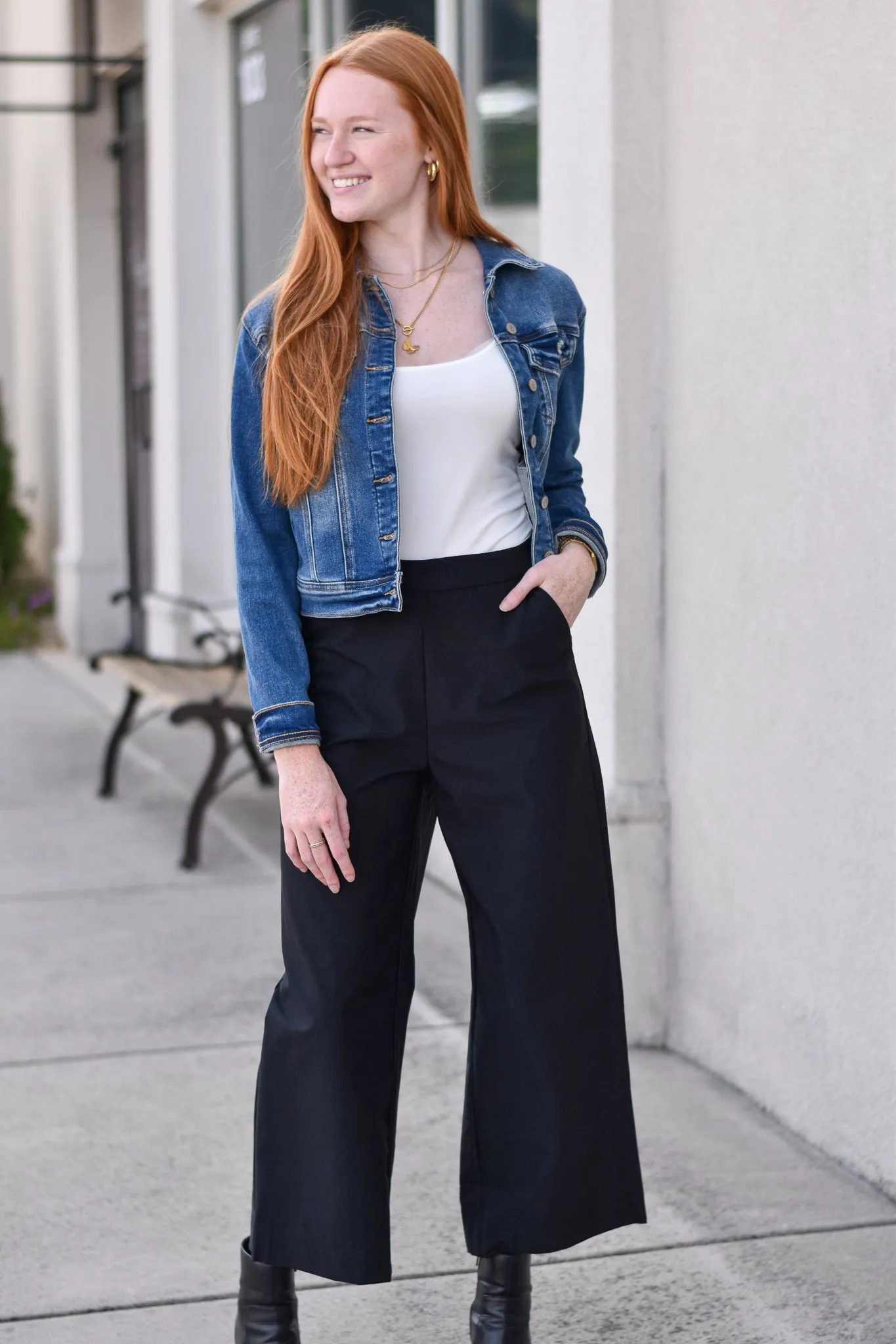 Soft Essential Wide Leg Pant