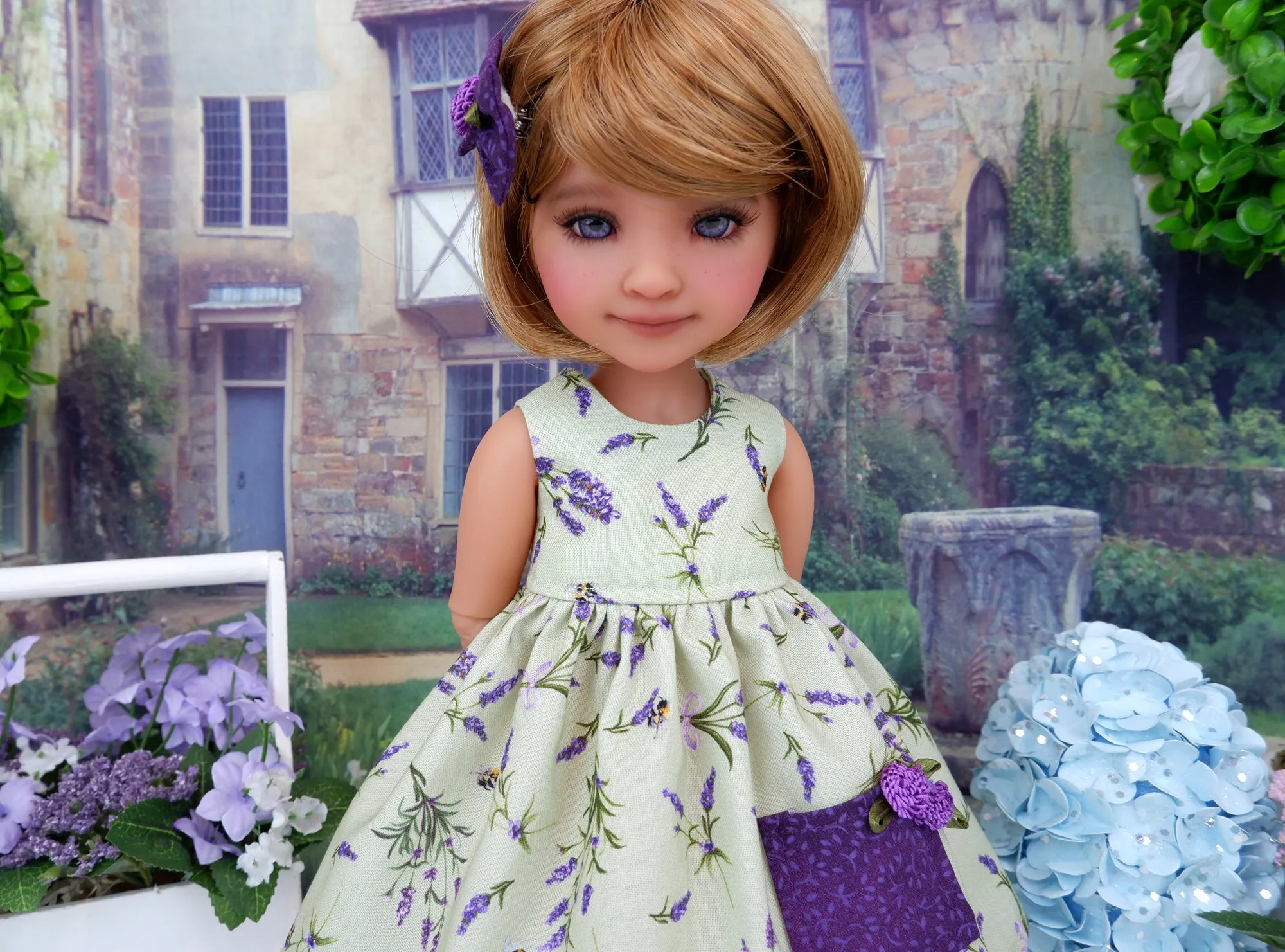 Spring Lavender - dress with sandals for Ruby Red Fashion Friends doll
